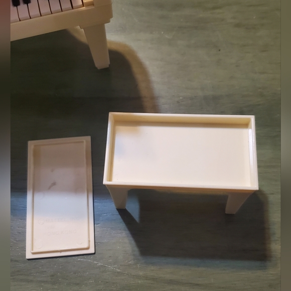 Vintage Barbie Piano Mattel Electric Grand Piano and Chair 1980’s Dream House - Picture 4 of 9